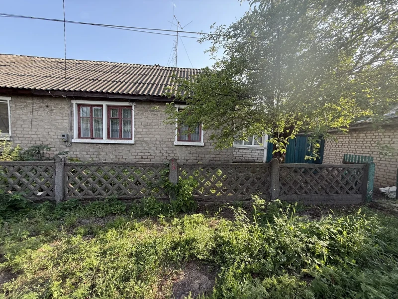 Продаётся 3-комнатный дом в городе Стаханов, ул. Партизанская