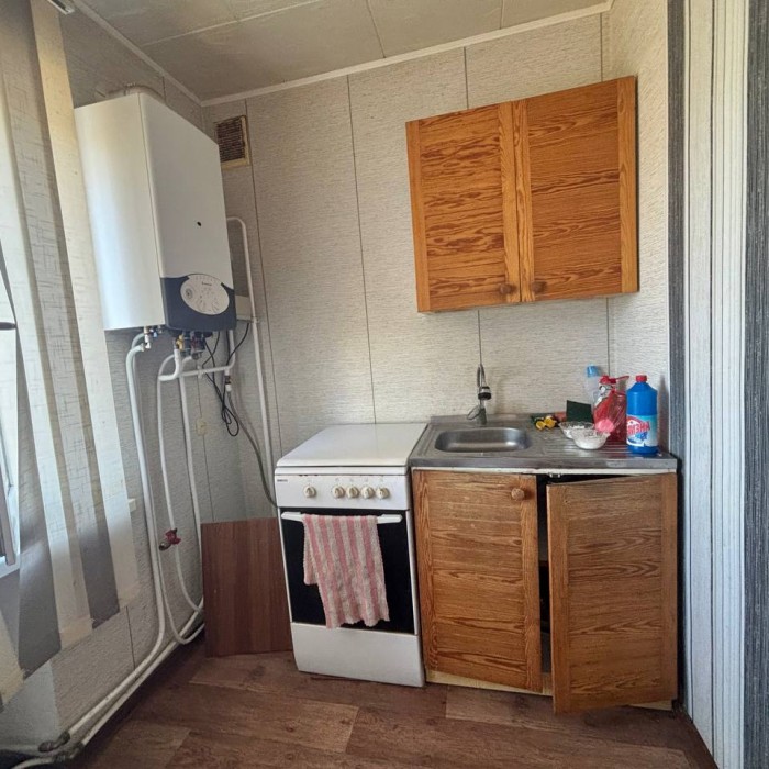 ЦЕНА СНИЖЕНА! ! Продам 2-комн. кВ. 50 лет Октября, р-н Стоматологии