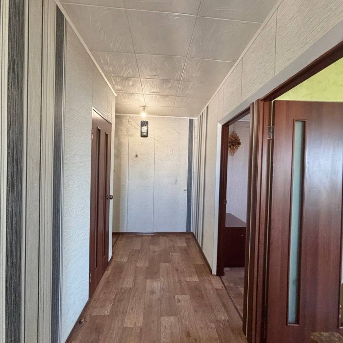 Фото ЦЕНА СНИЖЕНА! ! Продам 2-комн. кВ. 50 лет Октября, р-н Стоматологии