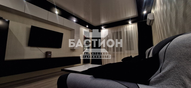 3-х комнатная квартира, квартал Волкова, 40, ID:1996990