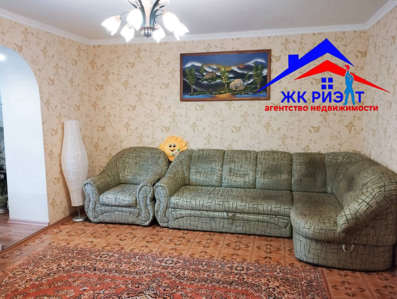 Большая 4-комнатная квартира на кв. Волкова