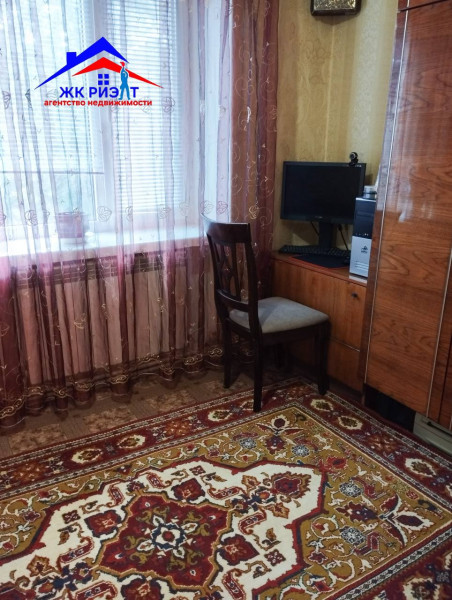 Фото Большая 4-комнатная квартира на кв. Волкова