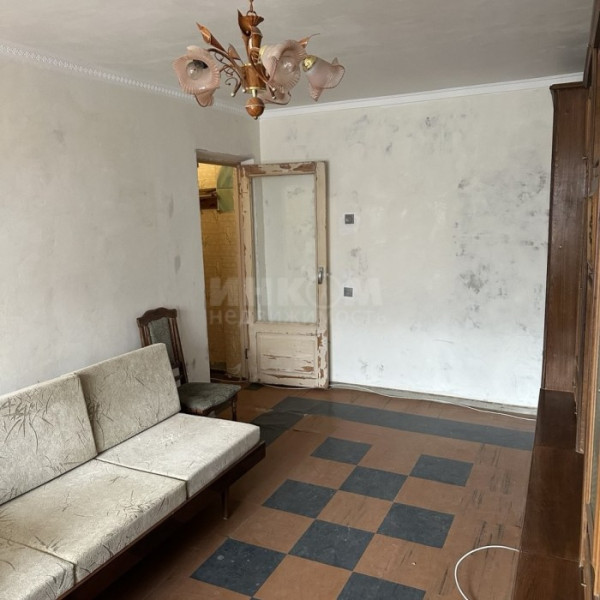 Фото Продам 2-х комн квартиру в городе Луганск квартал 50-лет Октября