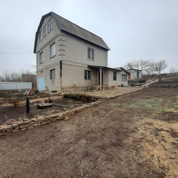 Фото №957 Продаётся 2-х этажный ДОМ, с.Малоконстантиновка, Перевальский р-н