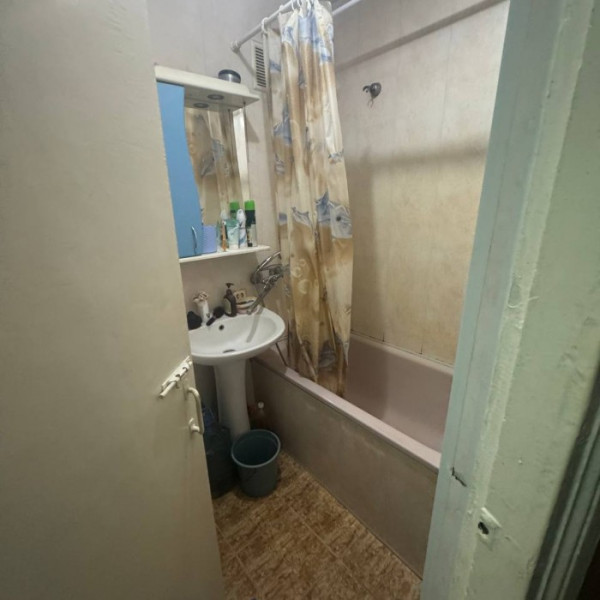 Фото Сдается 2к. квартира 2 этаж, пгт. Станица Луганска, кв. Молодежный (район Гимназии)