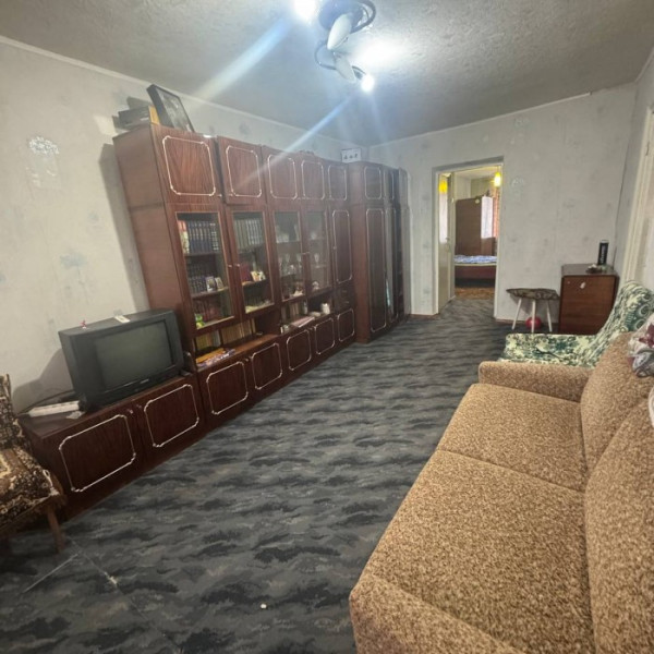 Фото Сдается 2к. квартира 2 этаж, пгт. Станица Луганска, кв. Молодежный (район Гимназии)