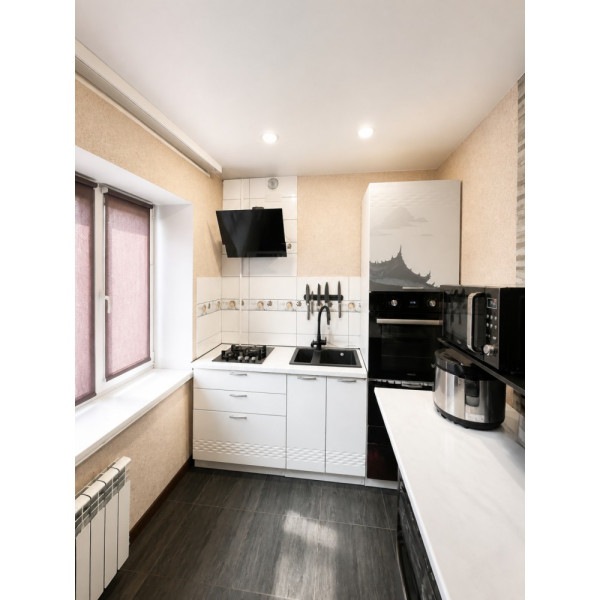 3-комн. квартира, кв-л Волкова 32
