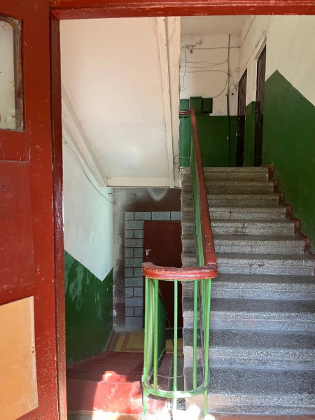 Фото ПРОДАЕТСЯ /СДАЁТСЯ КОММЕРЧЕСКОЕ ПОМЕЩЕНИЕ (г. Алчевск, район магазина “Киевский”)