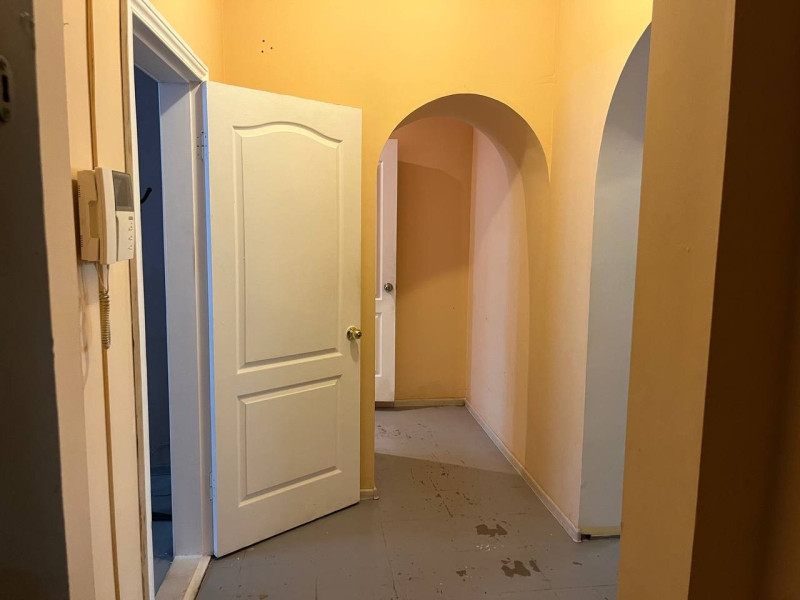 Фото ПРОДАЕТСЯ /СДАЁТСЯ КОММЕРЧЕСКОЕ ПОМЕЩЕНИЕ (г. Алчевск, район магазина “Киевский”)