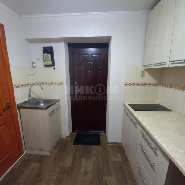 Фото Продам полугостинку на кВ. Солнечный