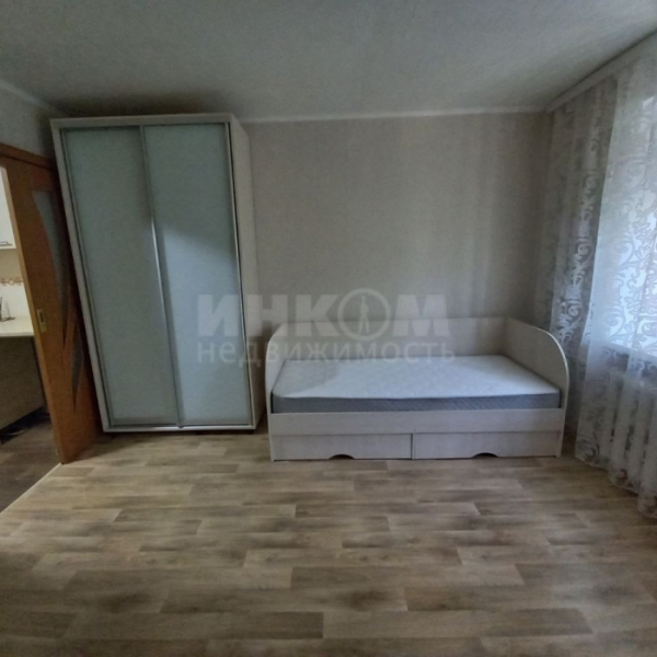 Фото Продам полугостинку на кВ. Солнечный