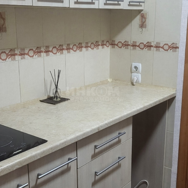 Фото Продам полугостинку на кВ. Солнечный