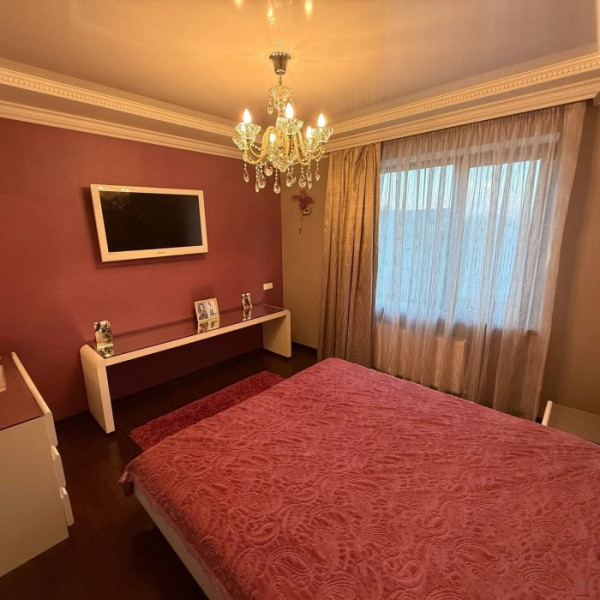 Фото Продам 2-х этажный дом в городе Луганск улица Ульяны Громовой