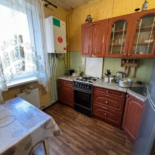 Продам 3-х комнатную квартиру кв. Южный