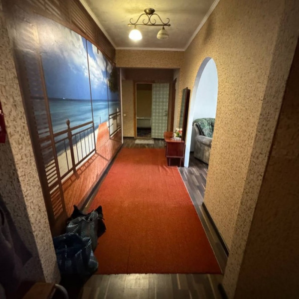 Фото Продам 3-х комнатную квартиру кв. Южный