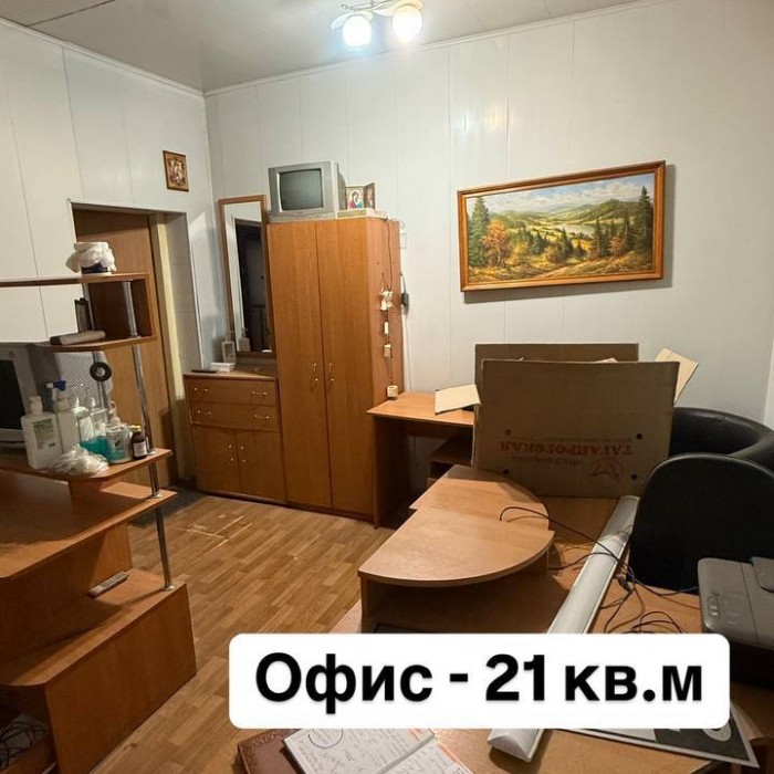 Фото Сдам Базу в долгосрочную Аренду Удобное месторасположение: База находится в центре поселка Роскошное, всего в нескольких километрах от города.