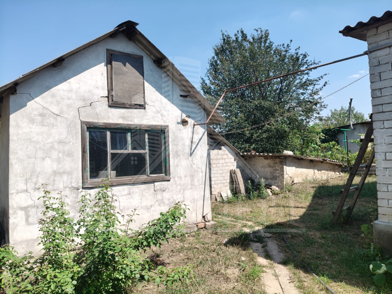 Дом в Кировске (ул. Горького)