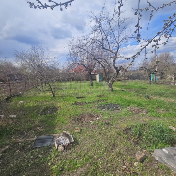Продам участок с Домостроением в г Луганск ул Тимирязева