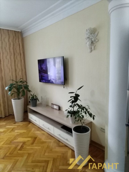 Фото 2-к сталинка с хорошим ремонтом г.Алчевск#1437