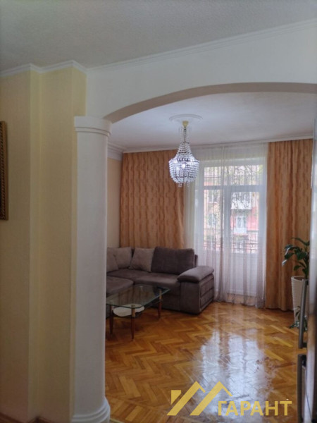 Фото 2-к сталинка с хорошим ремонтом г.Алчевск#1437