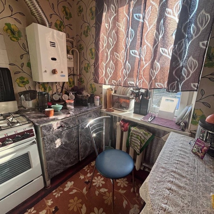 Фото Продам 2к Годуванцева 8