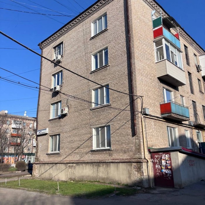 Фото Продам 2к Годуванцева 8