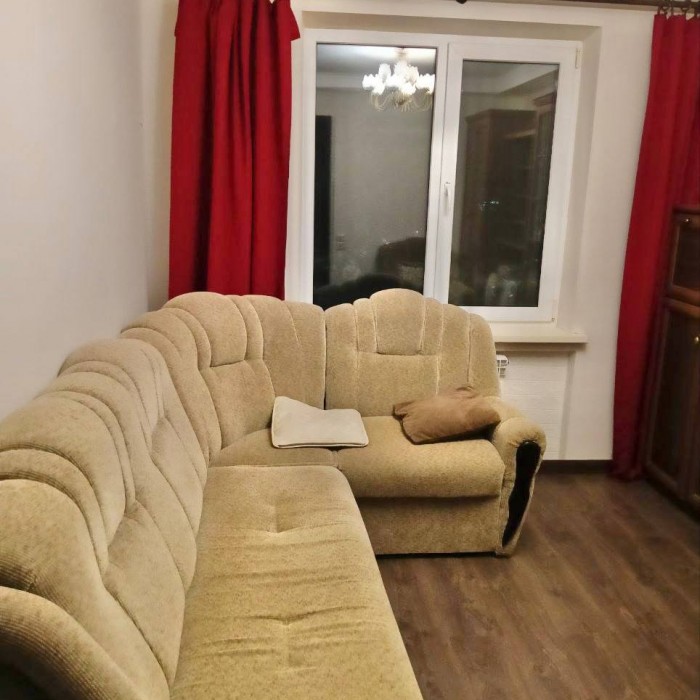 Фото Продам 2-кк на кв. 50 лет Октября. 2-й этаж 9-го дома.