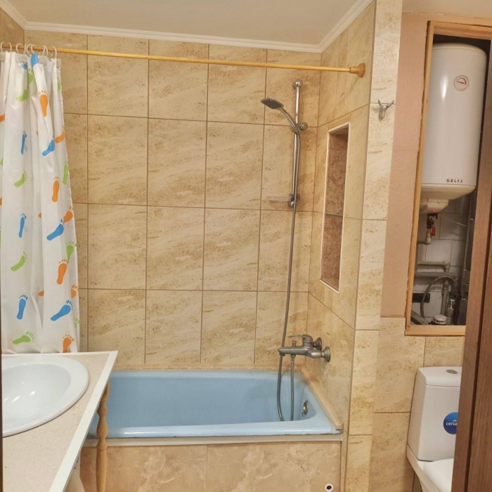 Фото Продам 2-кк на кв. 50 лет Октября. 2-й этаж 9-го дома.