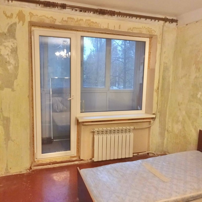 Фото Продам 2-кк на кв. 50 лет Октября. 2-й этаж 9-го дома.