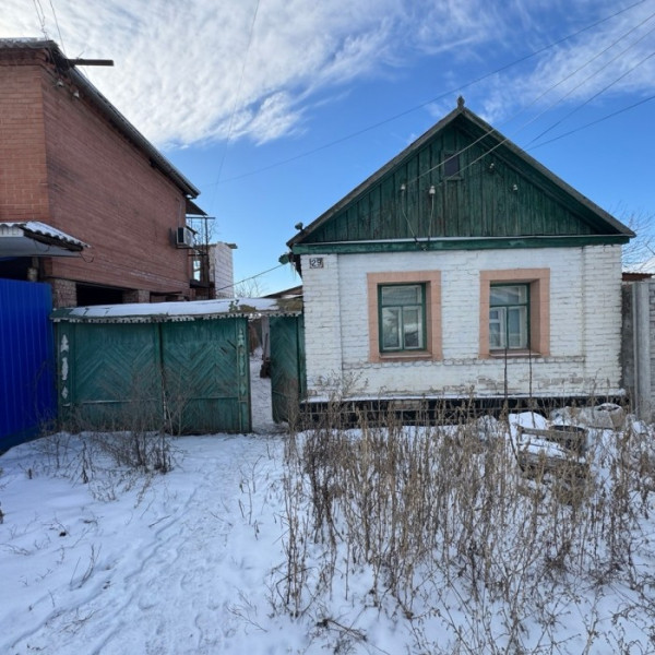 Продам флигель в г. Луганск район 11-й поликлиники