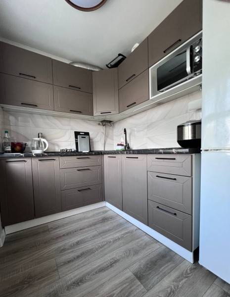 3-комнатная квартира, 30 квартал, (Городок завода ОР)