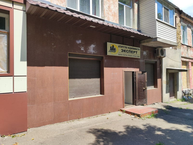 Фото Сдаётся в аренду нежилое помещение г. Стаханов, ул. Кирова.