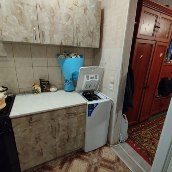 Фото Продам полугостинку на кв. Молодёжном