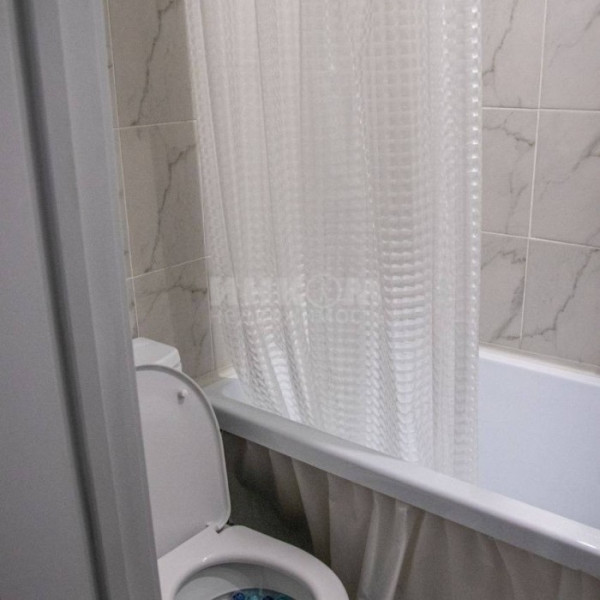 Фото Продам 1-комн квартиру в г. Луганск, кв. Восточный.