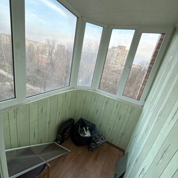 Фото Продам 2-х комн квартиру 86 м2 в городе Луганск квартал Мирный