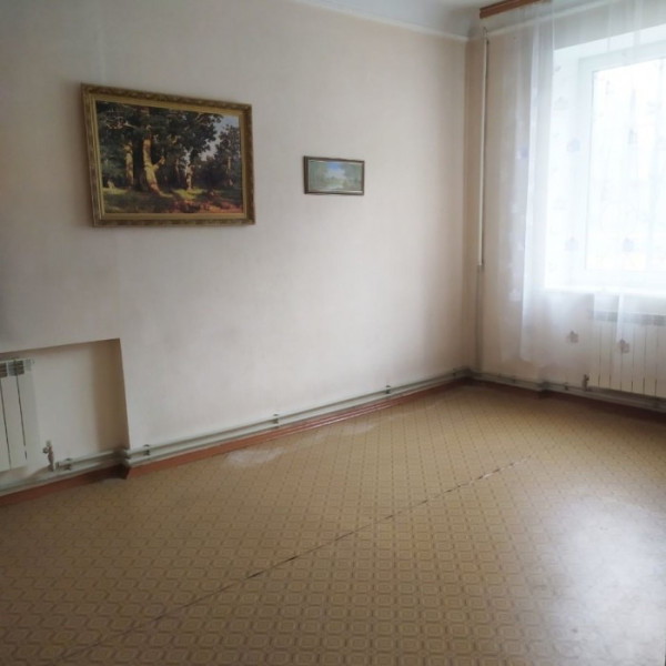 Фото № 6535 Продам 2х комн. квартиру в р-не маг. "Людмила"