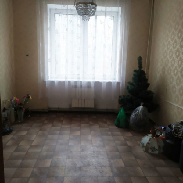 Фото № 6535 Продам 2х комн. квартиру в р-не маг. "Людмила"