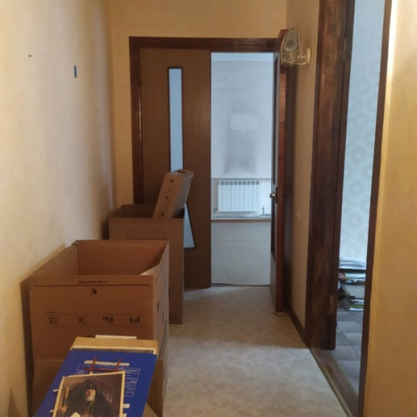 Фото № 6535 Продам 2х комн. квартиру в р-не маг. "Людмила"