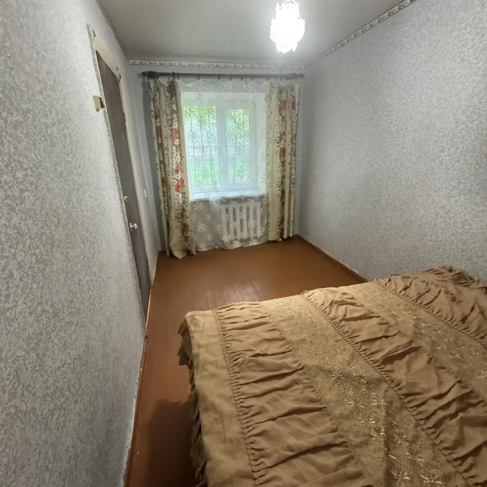 Фото Продам 3-х комнатную квартиру в г. Луганске (кв-л. Луганский), район квартала Щербакова.