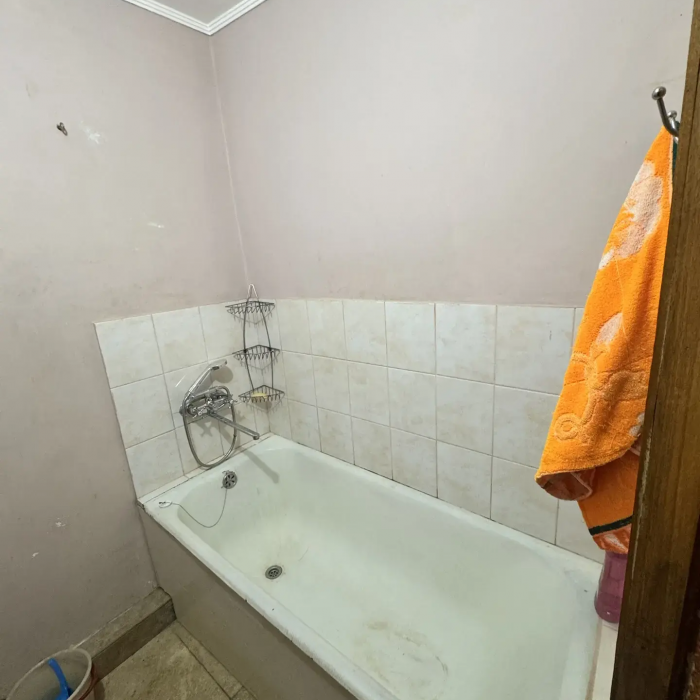 Фото Продам 3-х комнатную квартиру в г. Луганске (кв-л. Луганский), район квартала Щербакова.