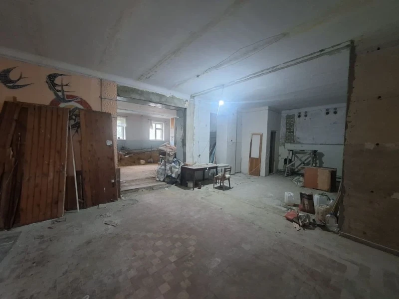 Фото Сдается в аренду коммерческое помещение в городе Стаханов, пр. Ленина.