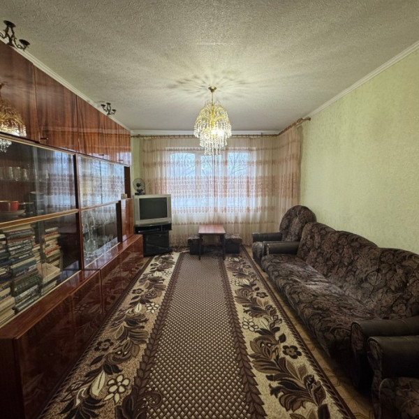 Продам 3-х комн квартиру с АО в городе Луганск квартал Сазонова