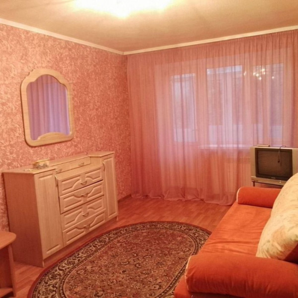 Фото Продам 1-к квартиру на кв. Комарова