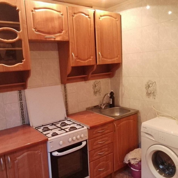 Фото Продам 1-к квартиру на кв. Комарова