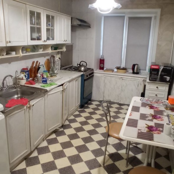 Сдам двухкомнатную квартиру, кв. Дзержинского