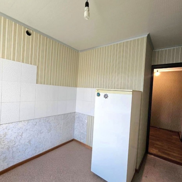 Фото Продам 1-к квартиру на кв. Гагарина, г. Луганск. (р-н банка ПСБ)