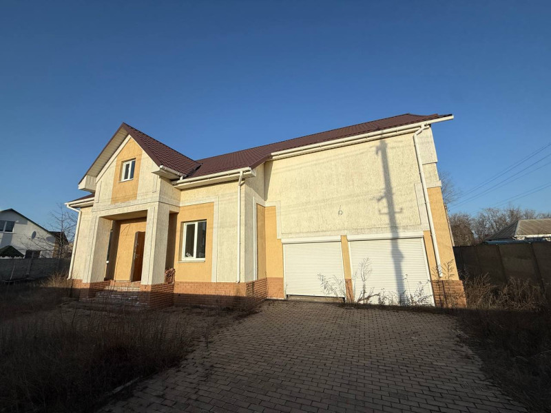 Продаётся дом, 250 м²