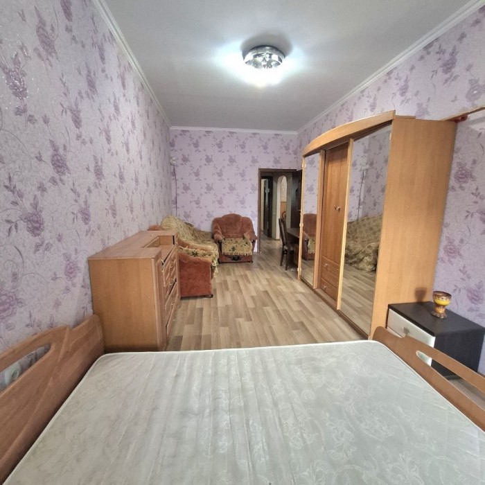 Фото Продам 3-ком квартиру ЖК "Лесной проезд" (р-н мед. университета) г. Луганск.