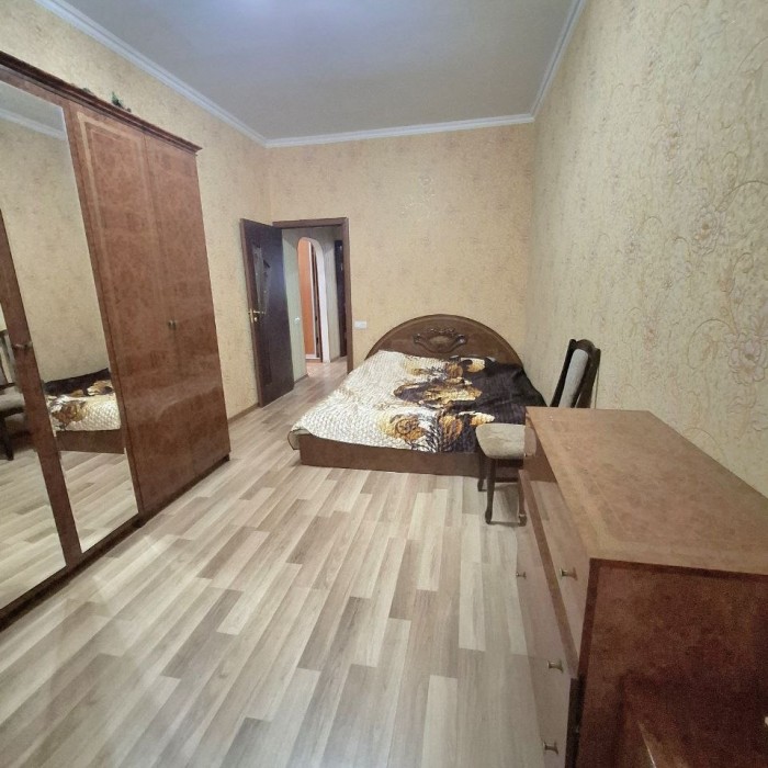 Фото Продам 3-ком квартиру ЖК "Лесной проезд" (р-н мед. университета) г. Луганск.