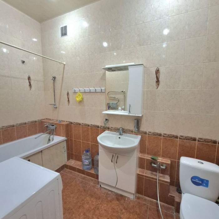 Фото Продам 3-ком квартиру ЖК "Лесной проезд" (р-н мед. университета) г. Луганск.